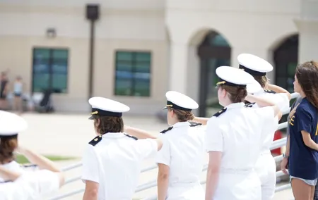 Half Day Private Bus Tour of Annapolis Up to 13 people