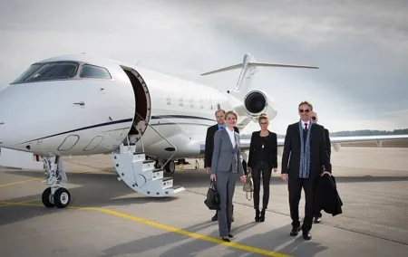 Private Transfer To or Form Lorton and Dulles International Airport