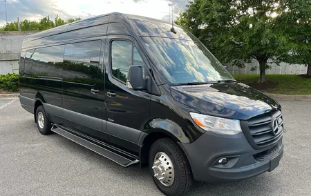 Private Transfer from DCA ⇄ Washington DC by Sprinter