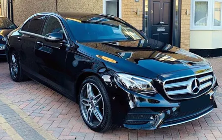 Private Airport Transfer: Washington to Dulles Airport IAD in Business Car