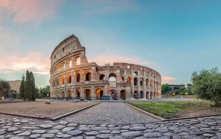 Colosseum, Forum, Palatine Hill with audio guide and Arena or Bus option