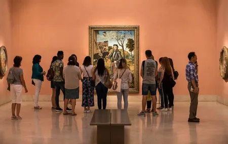 Art & Wine Experience: Thyssen Museum Tour & Wine Tasting